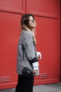 streetstyle-outfit-look-more-romance-mint-berry-blazer