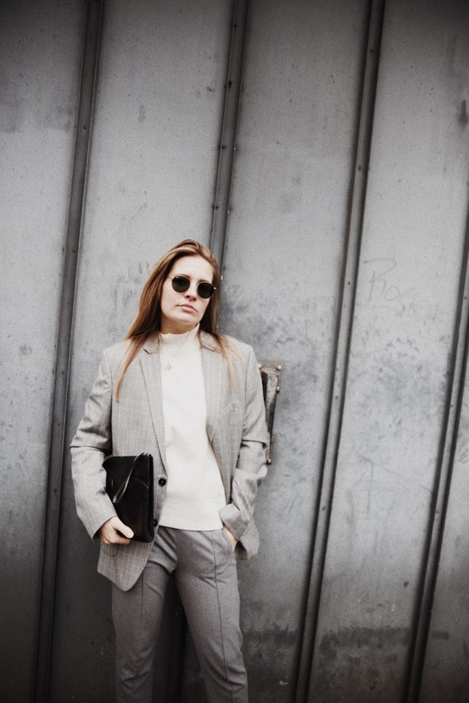 Outfit-fashionblogger-rominamey-suit-ootd