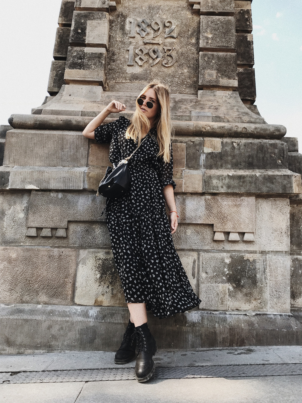 rominamey-ootd-andOtherStories-kleid-streetstyle-fashionblogger-outfit